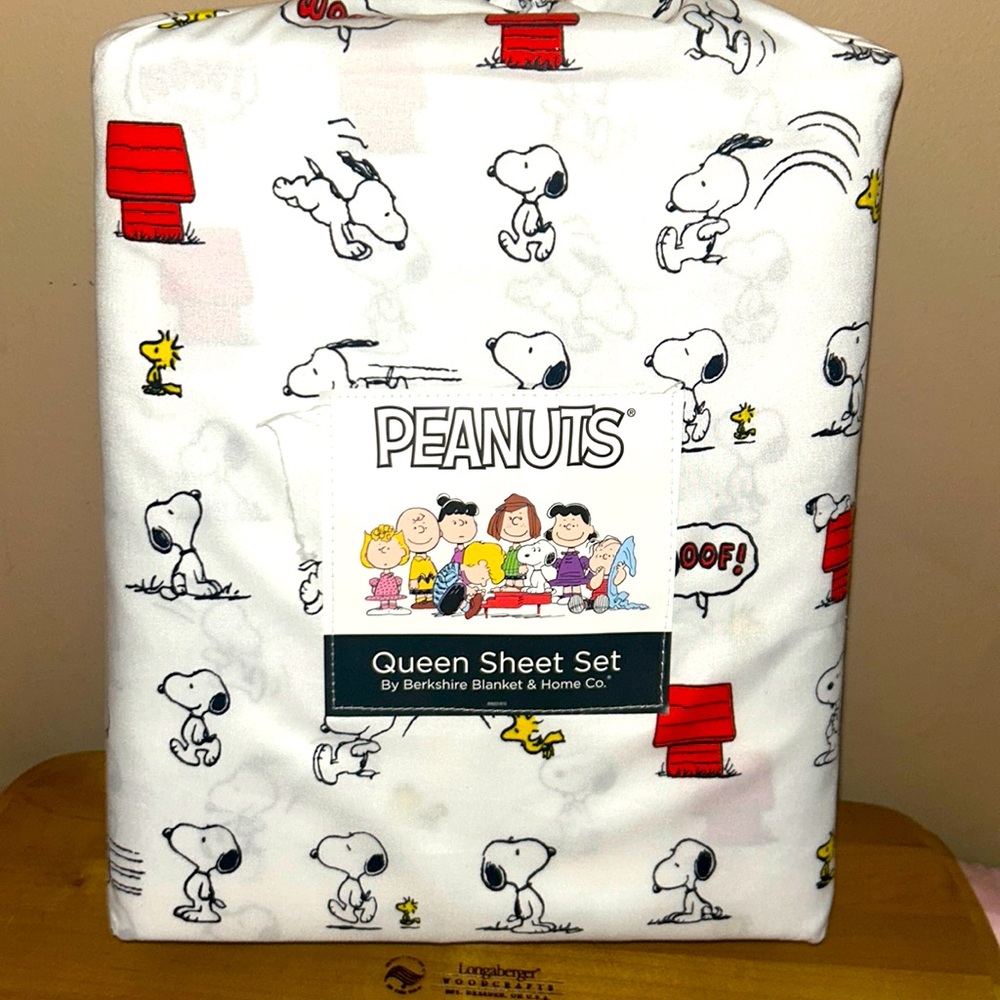 Peanuts Queen size sheets set